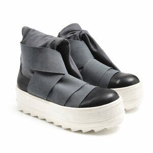 Fessura mummy boots women's black, grey, and white Size:6